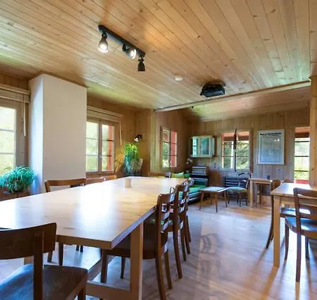 Chalet Des Graines D'aventures La Tine