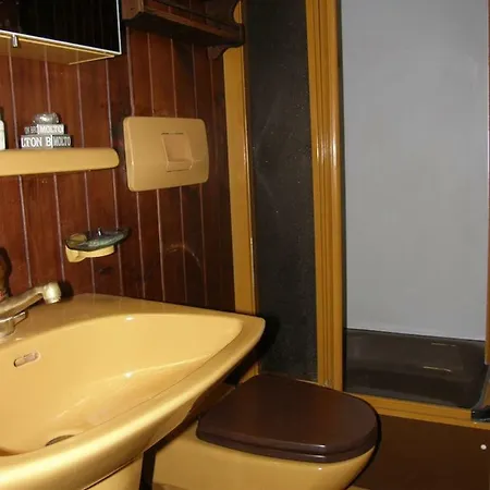 Bed & Breakfast Chalet Des Graines D'aventures La Tine