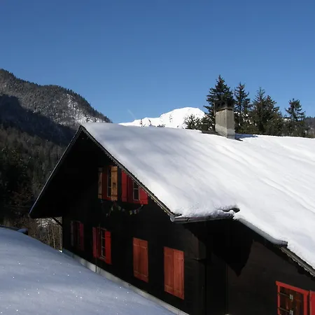 Chalet Des Graines D'aventures La Tine