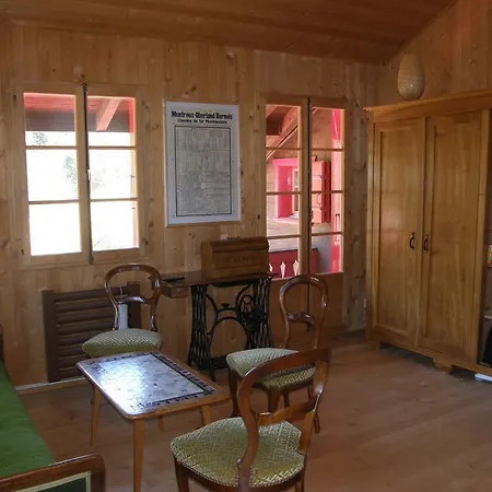 לינה וארוחת בוקר Chalet Des Graines D'aventures La Tine